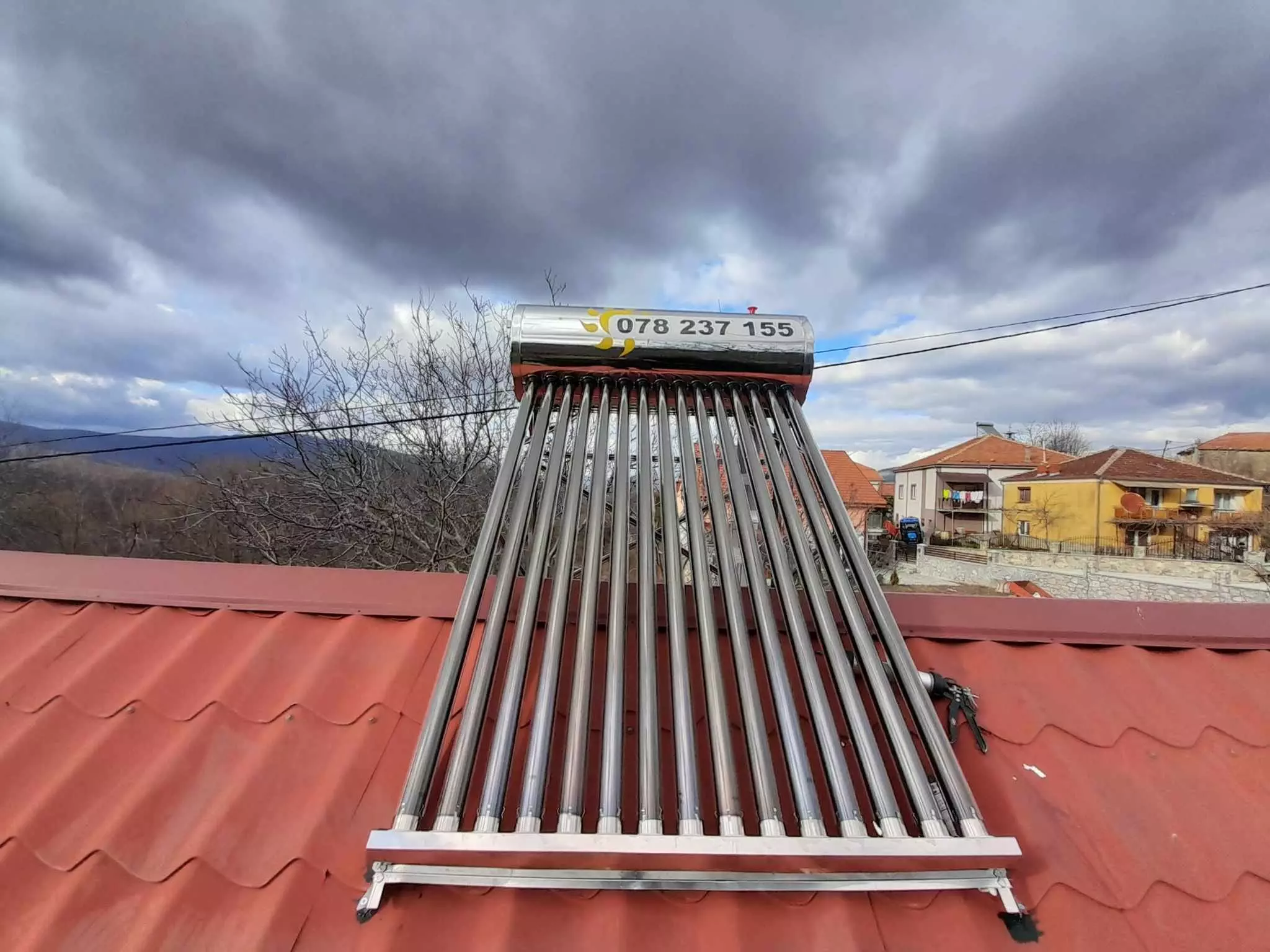 ПродавницазасоларнисистемивоБитола