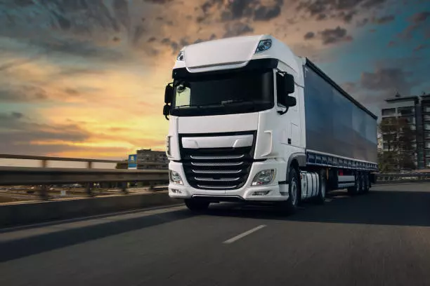 zbiren_transport_so_kamioni